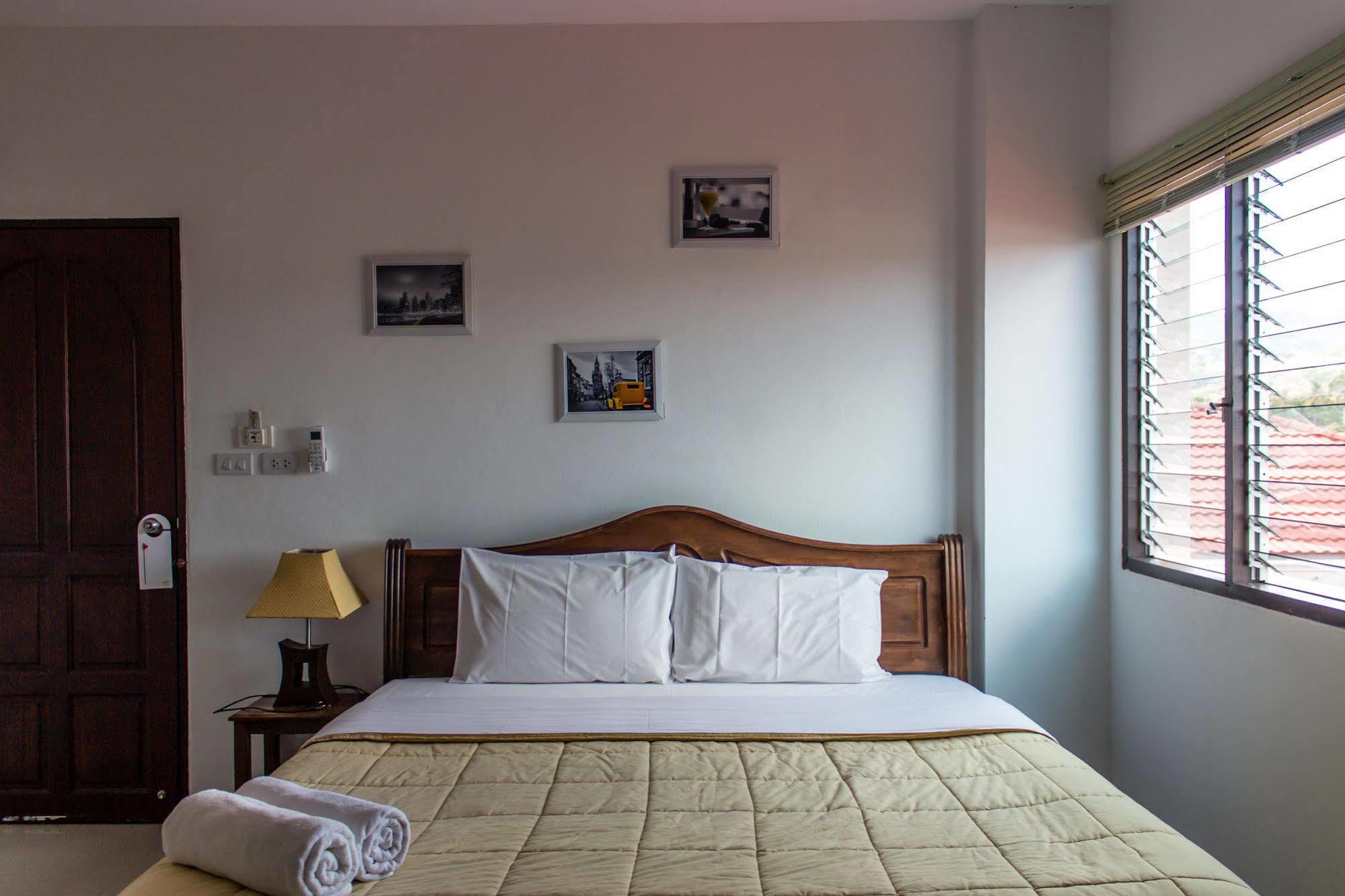 Pelegrin Hotel Samui Bophut Bagian luar foto